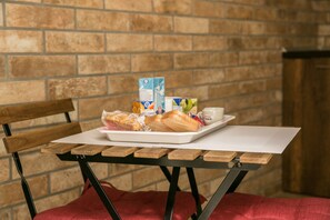 Gratis frukost med lokala rätter varje dag 