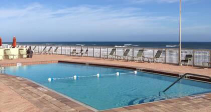 Amazing View-Oceanfront-Heated Pool-Car Free Beach-Crib-Extras!