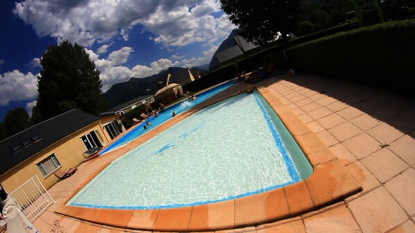 Indoor pool, outdoor pool, sun loungers