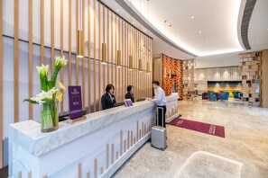 Check-in/check-out kiosk