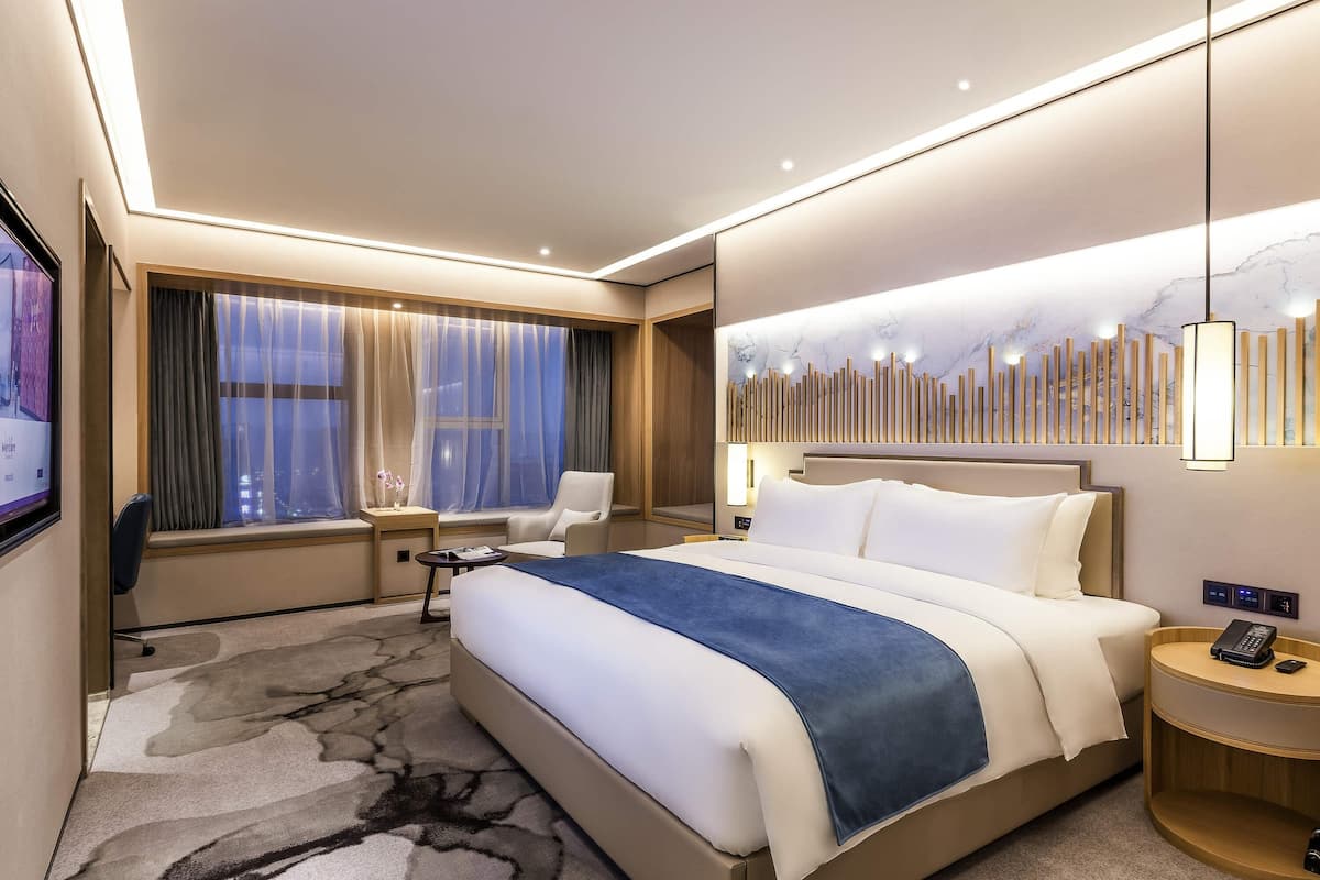 Minibar, in-room safe, desk, blackout curtains