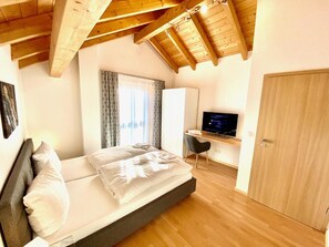 Wifi gratis y ropa de cama