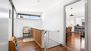 Interior - Frangipani Cottage Narooma (NAROOMA)