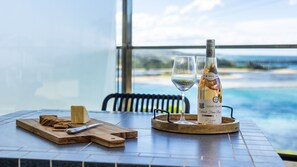 Dining - New look Sapphire Waters unit 2 (NAROOMA)