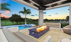 Terrace/patio - Luxurious Estate with Golf Simulator and Entertainment Loft at Reunion (Kissimmee)