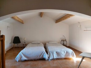 1 chambre, literie hypoallergénique, décoration personnalisée