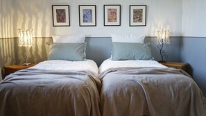 Romantisch appartement (Oliveraie) | 1 slaapkamer, hypoallergeen beddengoed, individueel gedecoreerd
