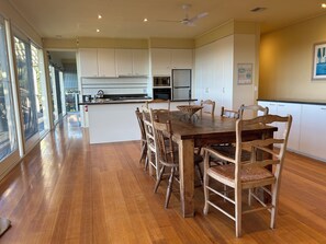 Dining - BASS SENSATIONAL SLEEPS UP TO 13, TENNIS COURT, PORTSEA GOLF CLUB LOCATION (Portsea)