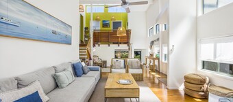 CAPTIVATING CENTENARY BEACH HOUSE IN BLAIRGOWRIE