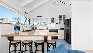 Microwave, dishwasher