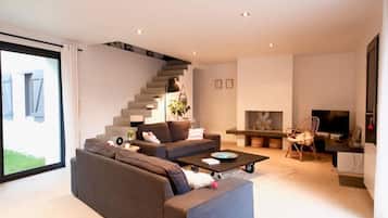 TV, stereo, offices
