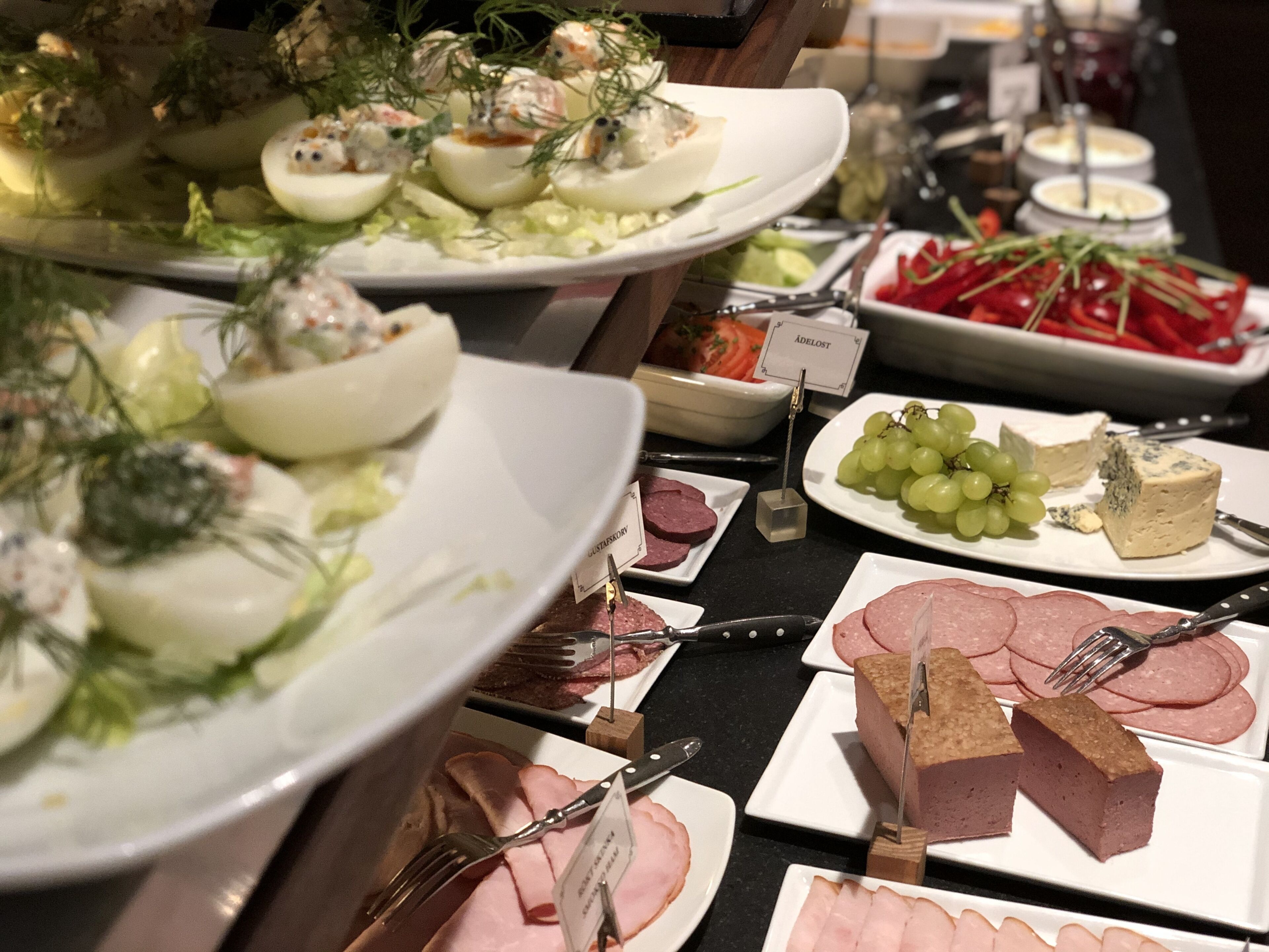 包含每日自助早餐