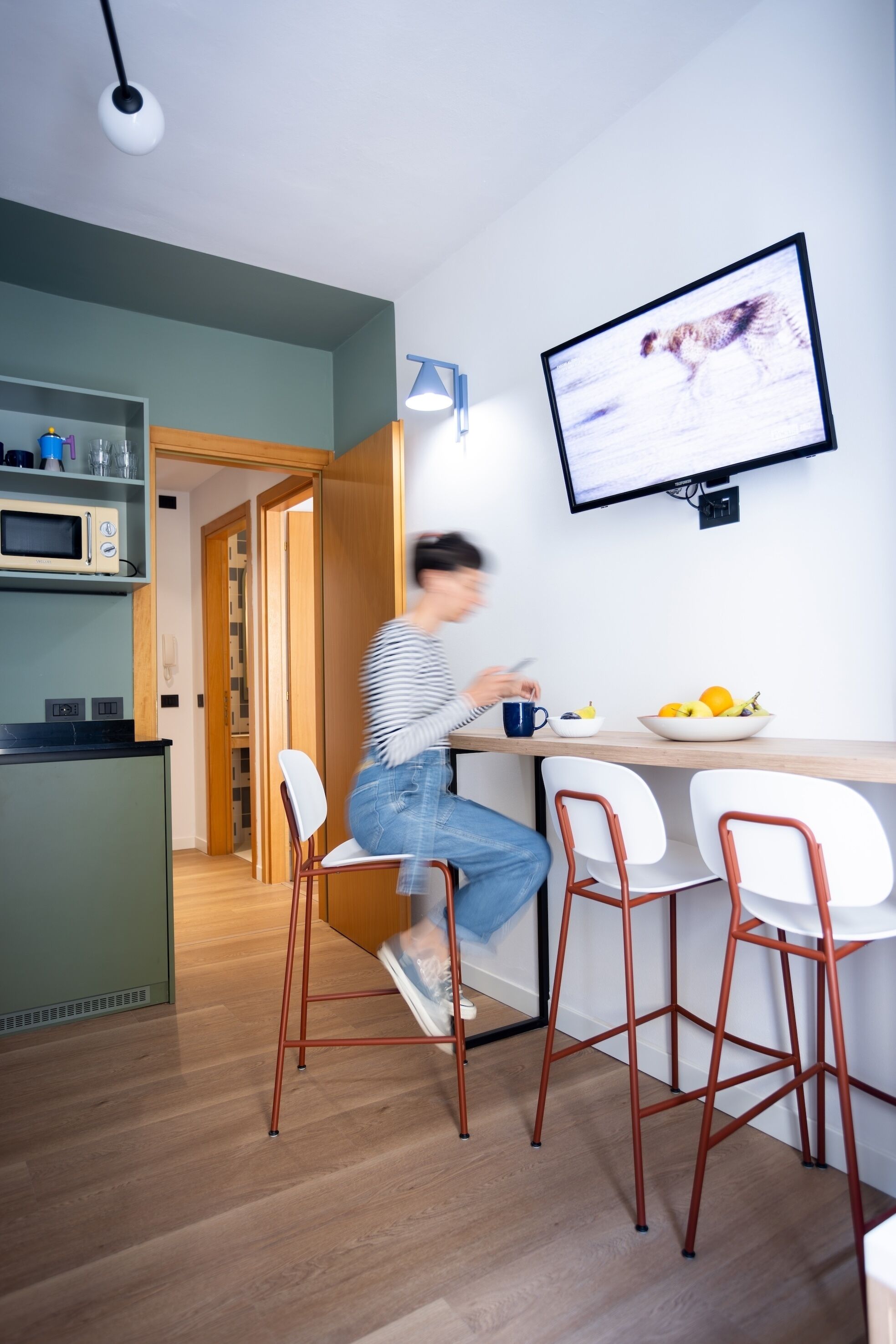 Svit Superior - 1 sovrum - balkong (Kitchenette) | Vardagsrum | 25-tums platt-tv med satellitkanaler, tv och leksaker