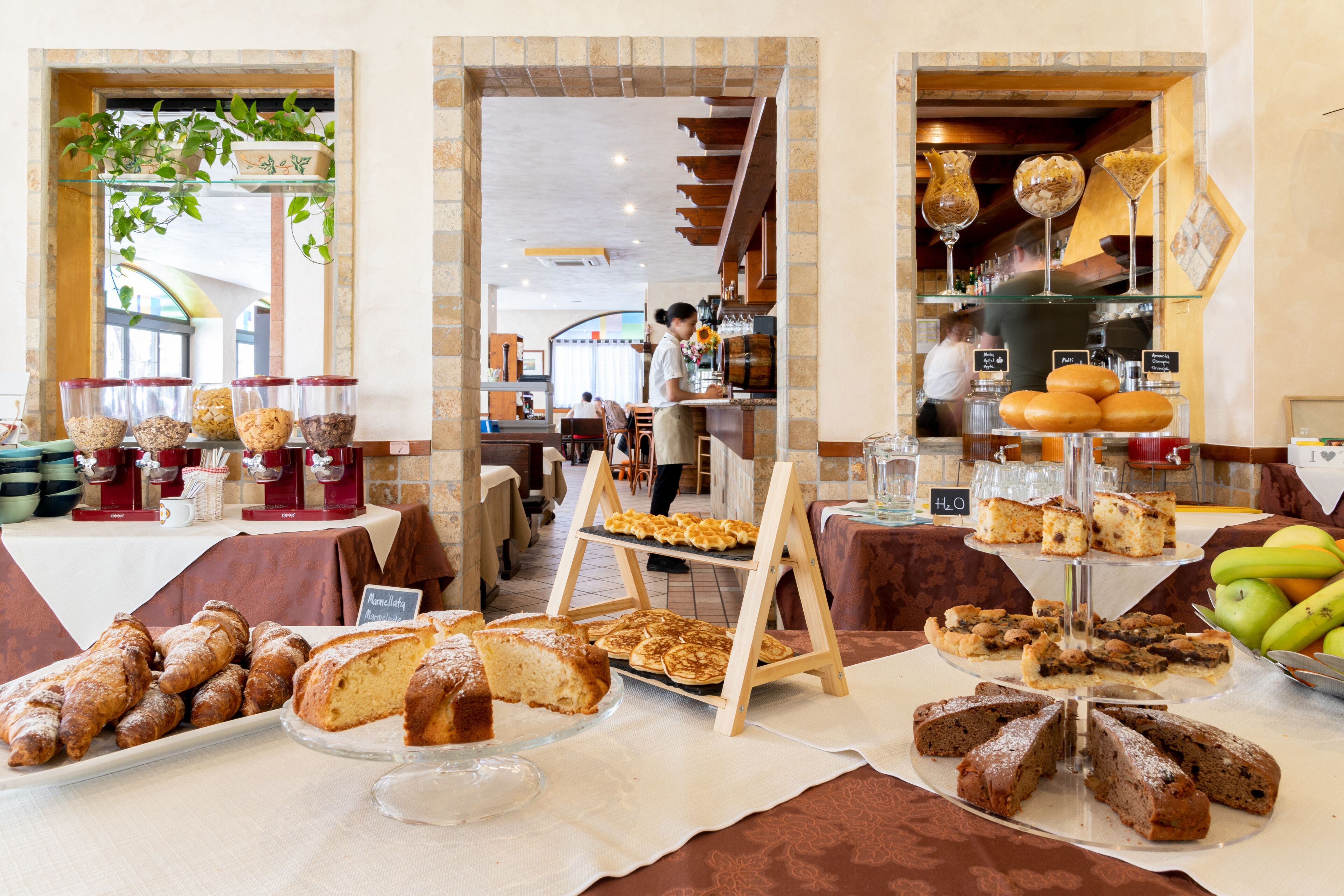 Petit déjeuner buffet compris tous les jours