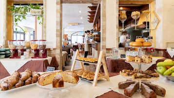 Tägliches inbegriffenes Frühstücksbuffet