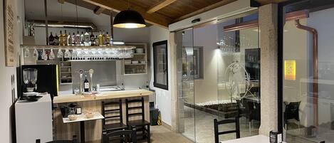 Bar (in der Unterkunft)