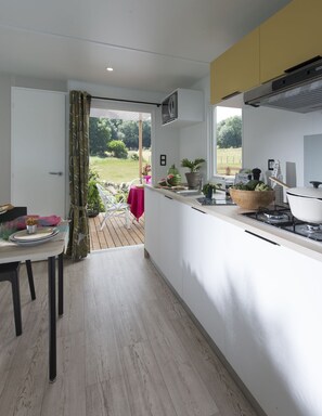 Mobile Home (Océan Confort) | Private kitchen