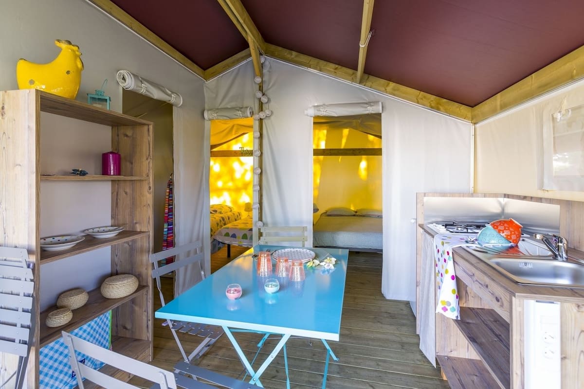 Tent (Free Flower Confort) | Living area | Flat-screen TV