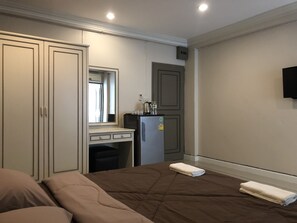 Phòng đôi Tiêu chuẩn | Minibar, màn/rèm cản sáng, truy cập Internet không dây miễn phí 