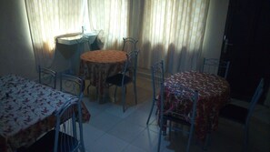 Area sarapan