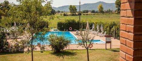 Seasonal outdoor pool