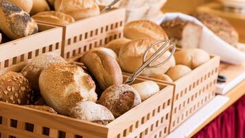 Daily buffet breakfast (EUR 15 per person)