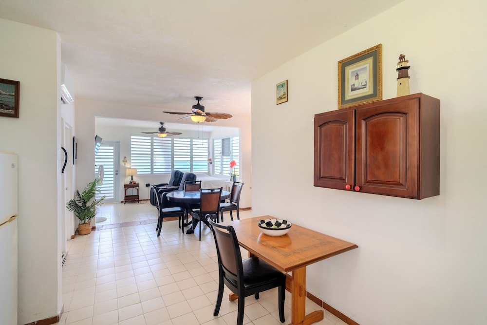 Coconut Palms Inn Oceanfront by null