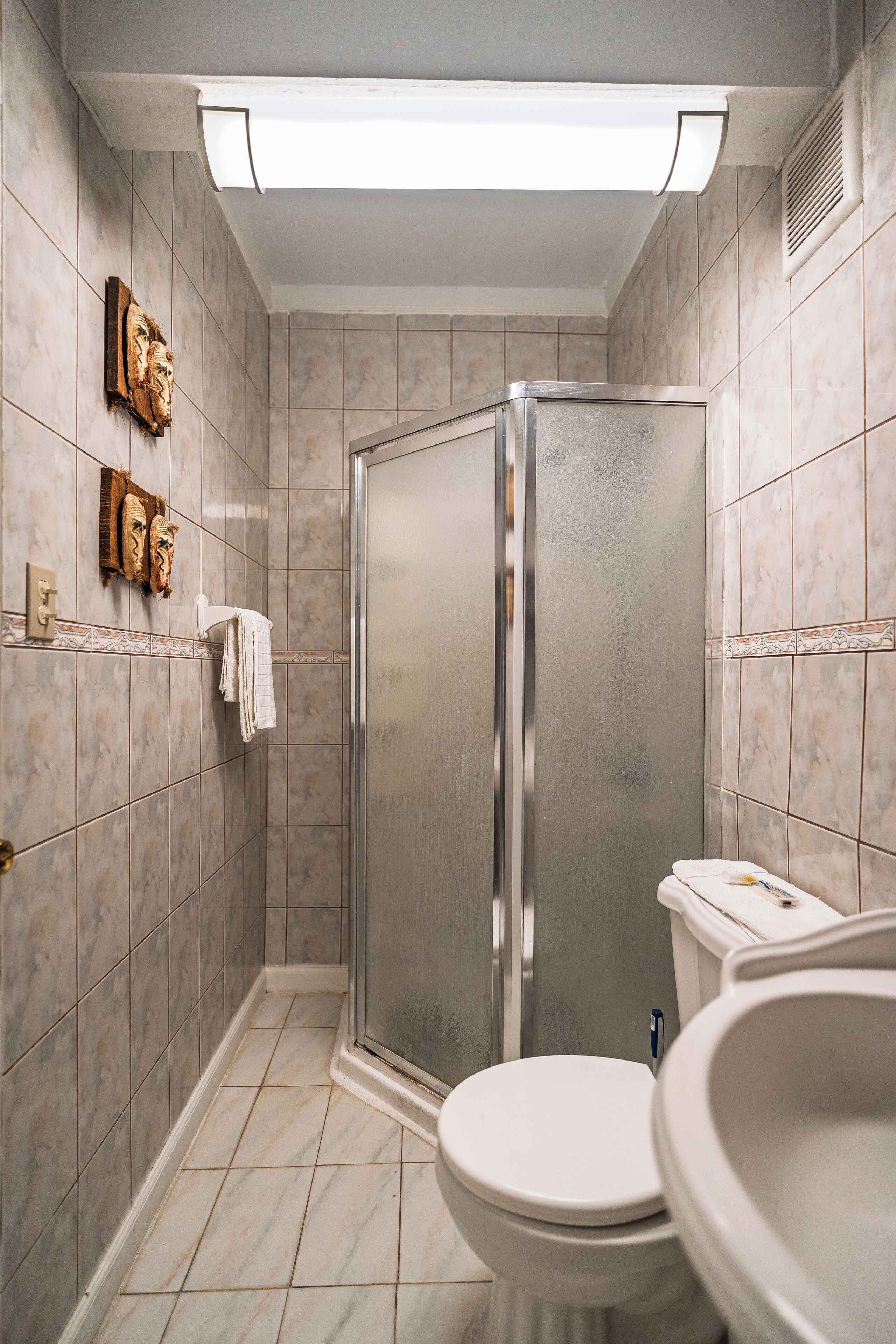 room, 1 queen bed, non smoking, oceanfront | bathroom | shower, towels