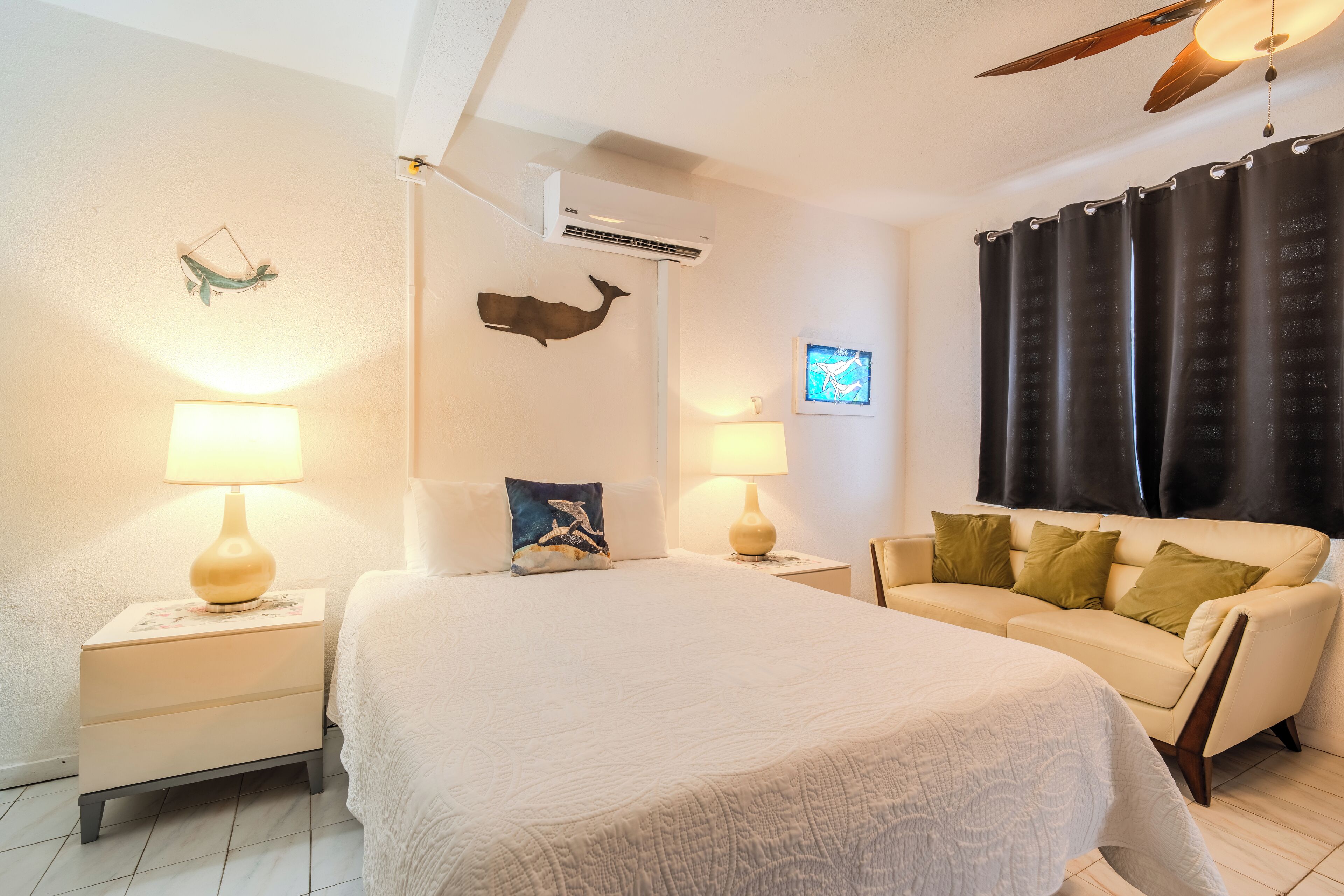 premier studio, 1 queen bed, ocean view, beachfront | 1 bedroom, individually decorated, individually furnished