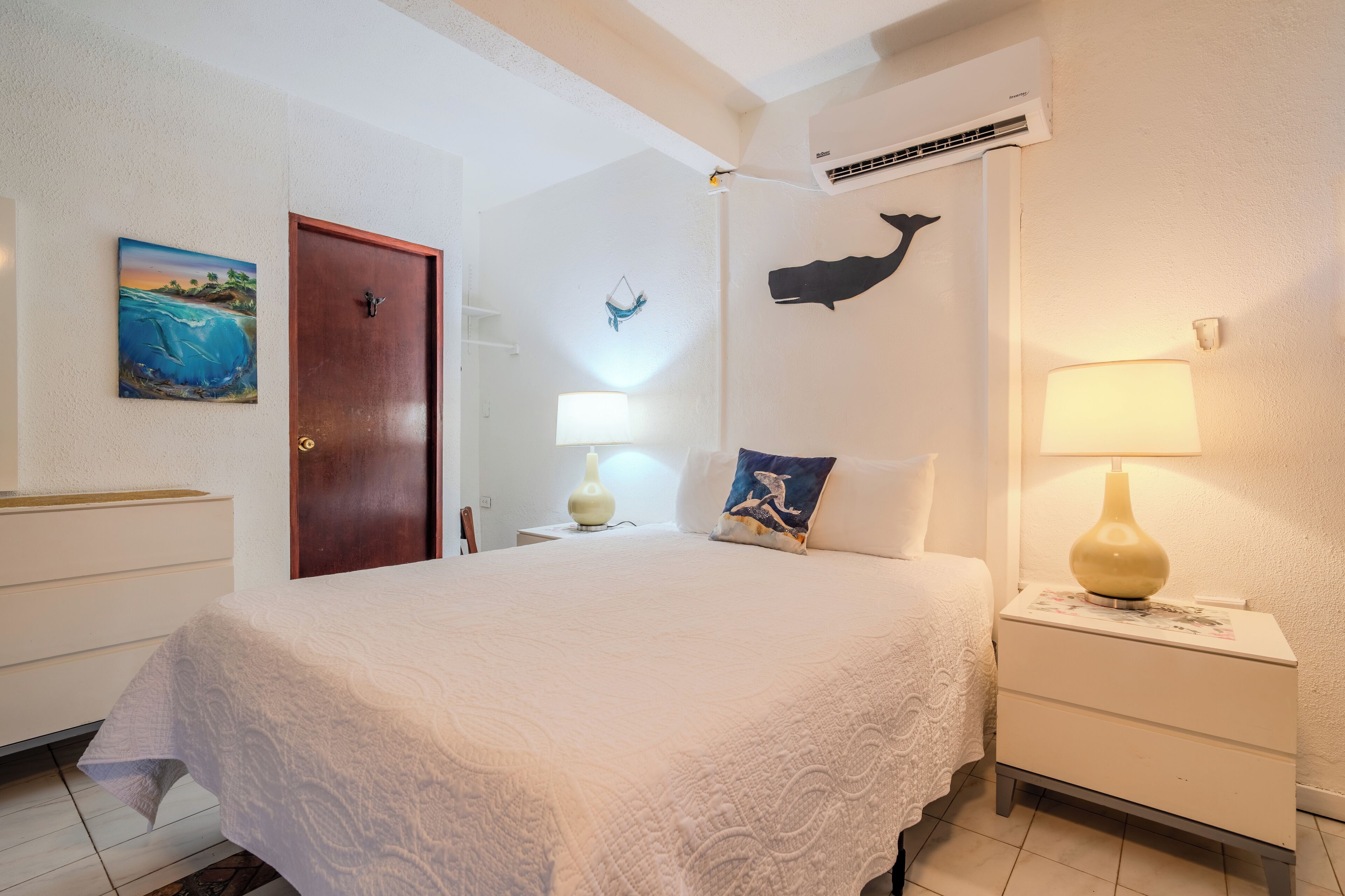 premier studio, 1 queen bed, ocean view, beachfront | 1 bedroom, individually decorated, individually furnished