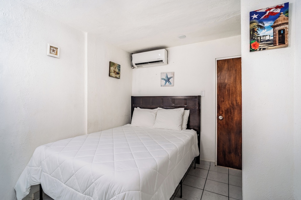 Coconut Palms Inn Oceanfront by null