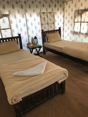 Free WiFi, bed sheets