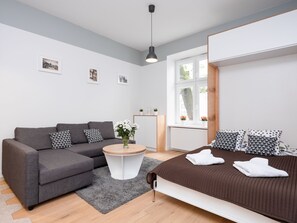 مكواة/لوح كي وواي فاي مجانًا وملاءات أسرّة