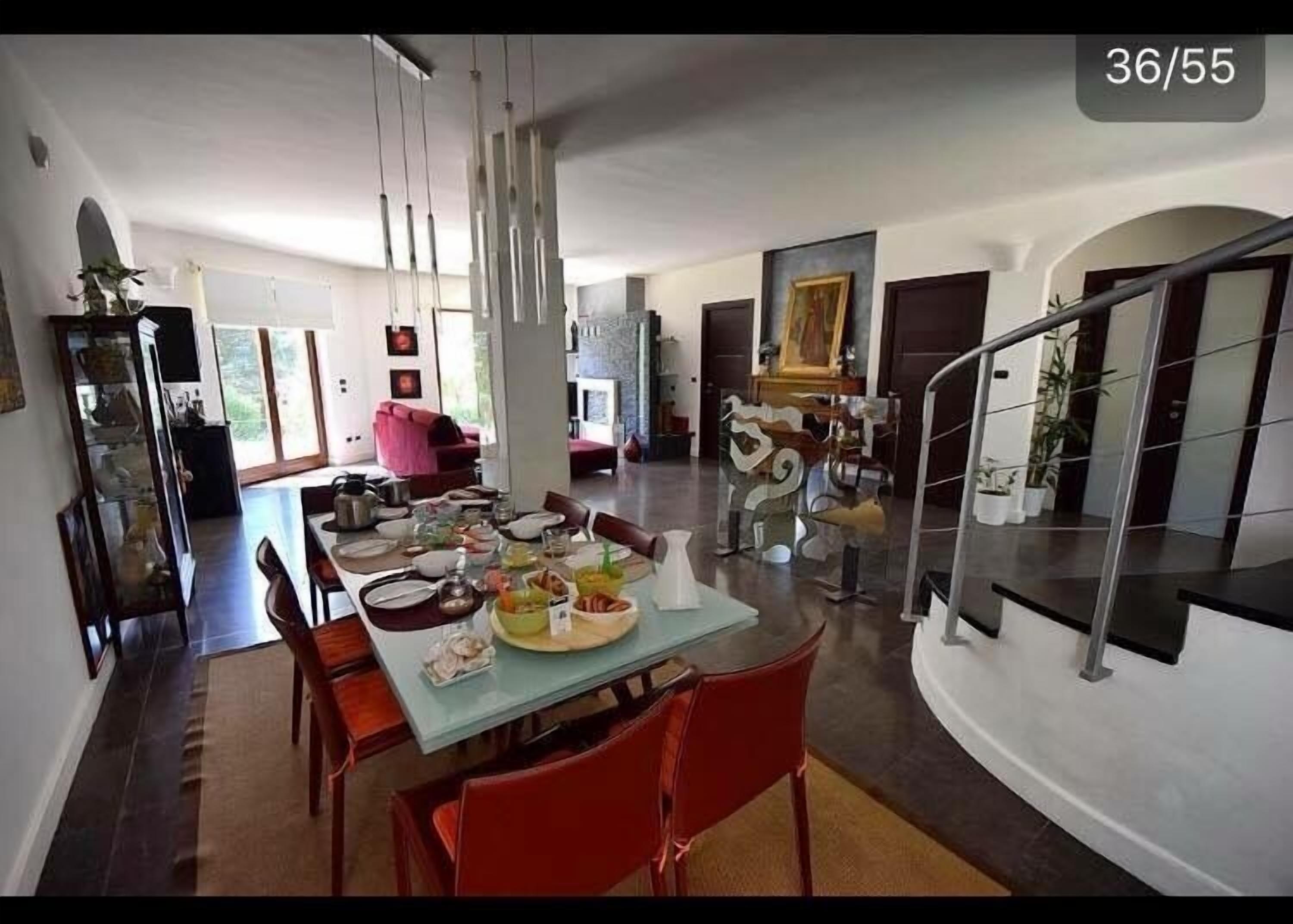 Free daily full breakfast