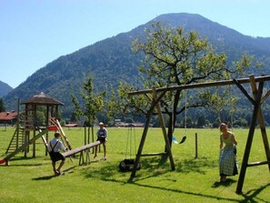 Children’s area - Vacation apartment Bodenschneid - Guesthouse Webermohof (Rottach-Egern)