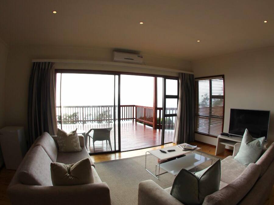 Standard Villa, 2 Bedrooms, 2 Bathrooms | Living room | Flat-screen TV
