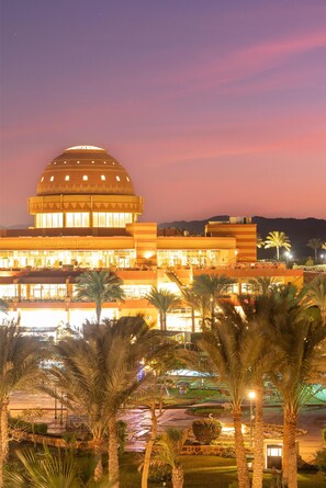 المنشأة من الخارج