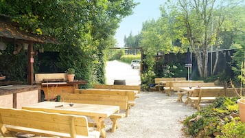 Breakfast, lunch, dinner served; local cuisine, al fresco dining