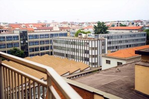 Exterior - Loreto 5 (Milan)