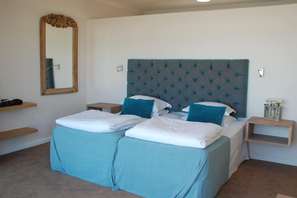 In-room safe, desk, free WiFi, bed sheets