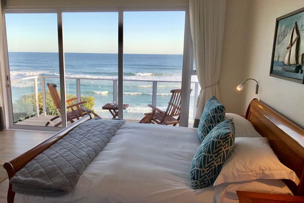 In-room safe, desk, free WiFi, bed sheets