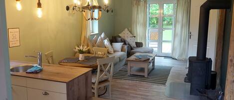 Televisión, chimenea