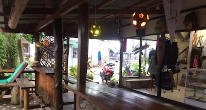Mentawai Bagus - Hostel