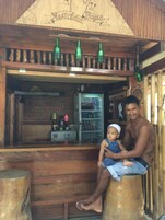Bar (en la propiedad)