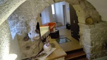 Desk, free WiFi, wheelchair access
