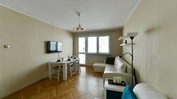 Apartamento (1) | Ferros/tábuas de passar roupa, berços grátis, Wi-Fi de cortesia