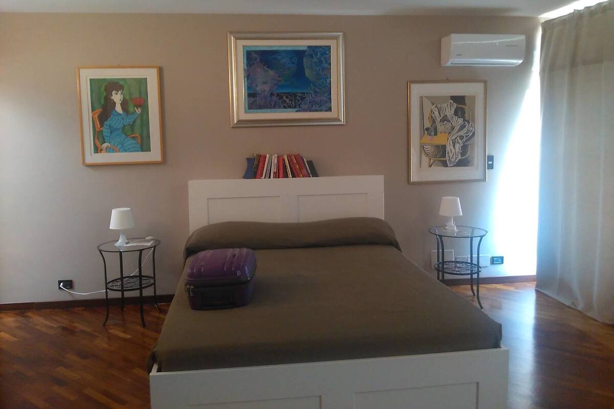 Vierpersoonskamer, balkon | Gratis babybedden, gratis wifi