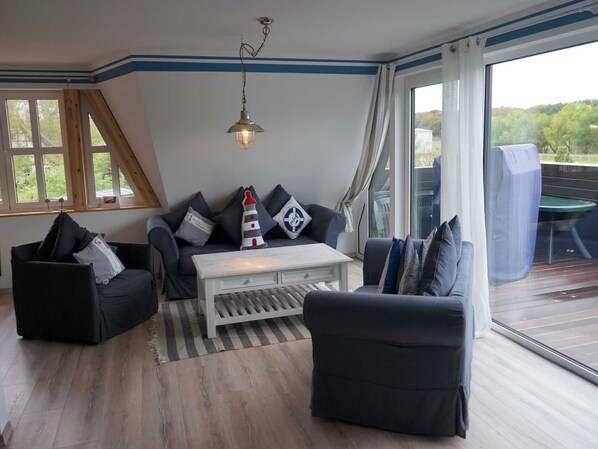 Unclassified image, 1 of 10, button