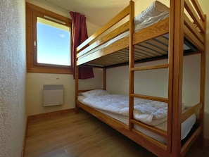 3 bedrooms