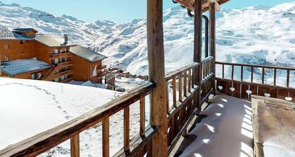 Charming chalet for 14 at the foot of the slopes with parking, sauna and wifi